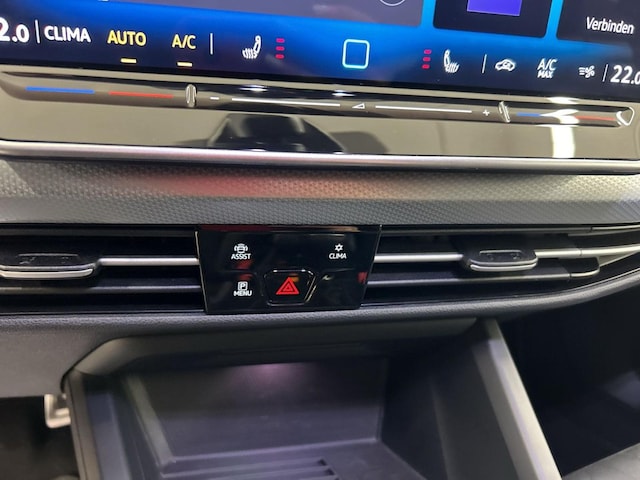 Volkswagen Golf 1.5 TSI Golf VIII