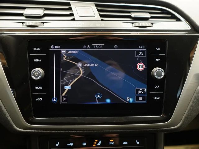 Volkswagen Touran 1.5 TSI DSG