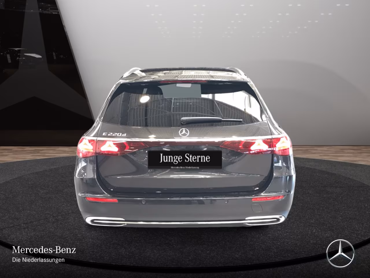 Mercedes-Benz E 220 AVANTGARDE E 220 d Estate