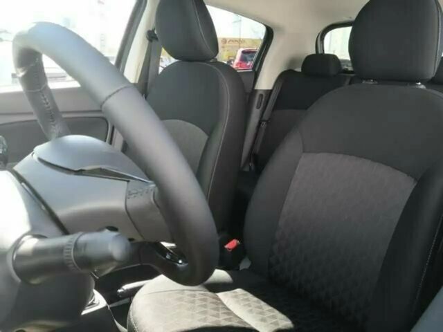 Mitsubishi Space Star Star