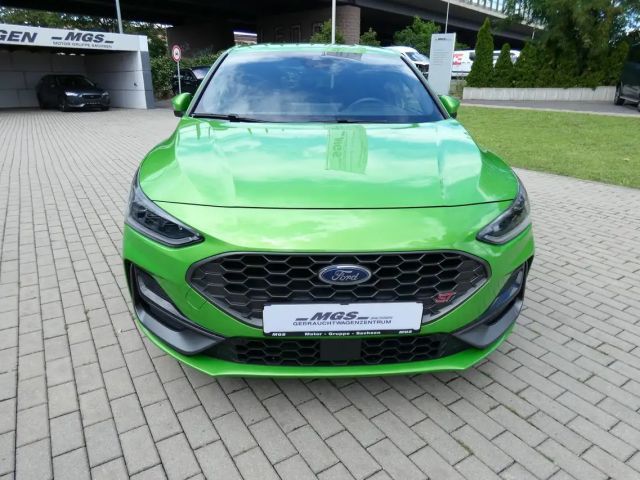 Ford Focus EcoBoost ST Line