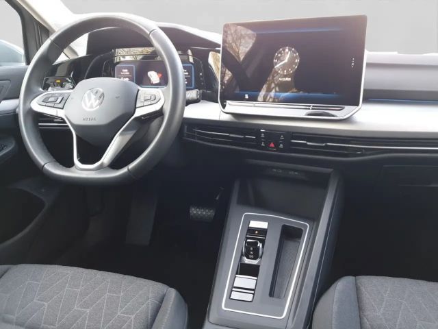 Volkswagen Golf 1.5 TSI Life eHybrid