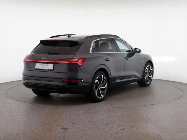 Audi Q8 e-tron 50 Quattro