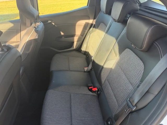 Renault Clio E-Tech Hybrid Intens