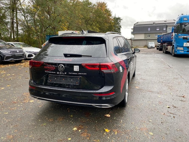 Volkswagen Golf 2.0 TDI DSG Style Variant