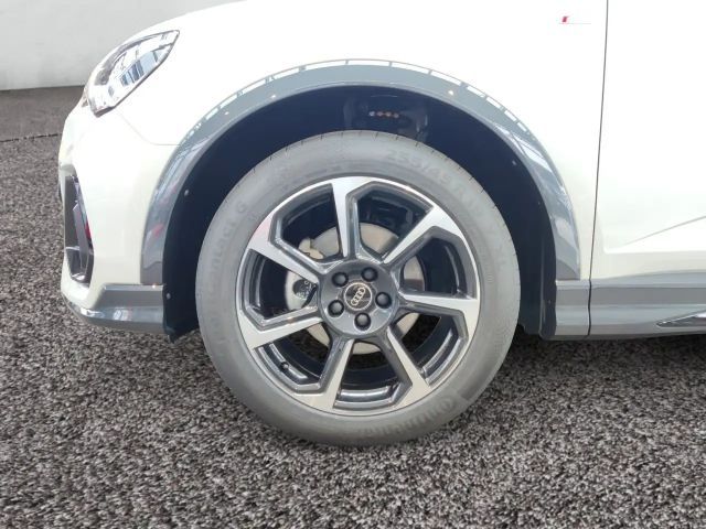 Audi Q3 35 TFSI S-Line