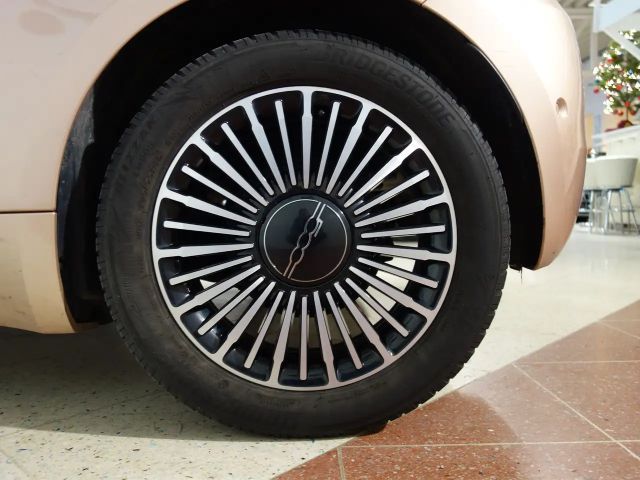 Fiat 500C Elektro 42 kWh CABRIO *SHZ *CARPLAY *MWST