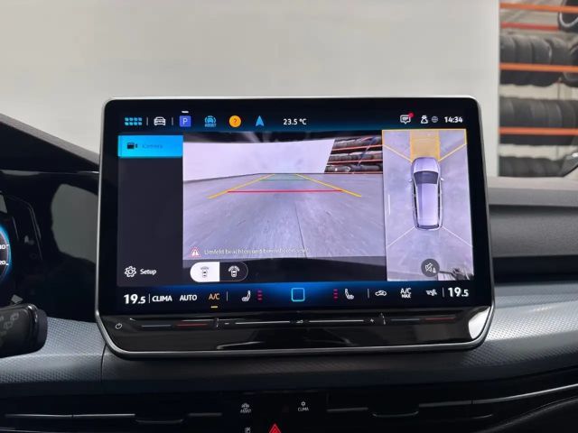 Volkswagen Golf 1.5 eTSI DSG Variant