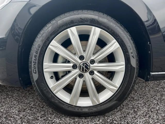 Volkswagen Touran DSG Highline