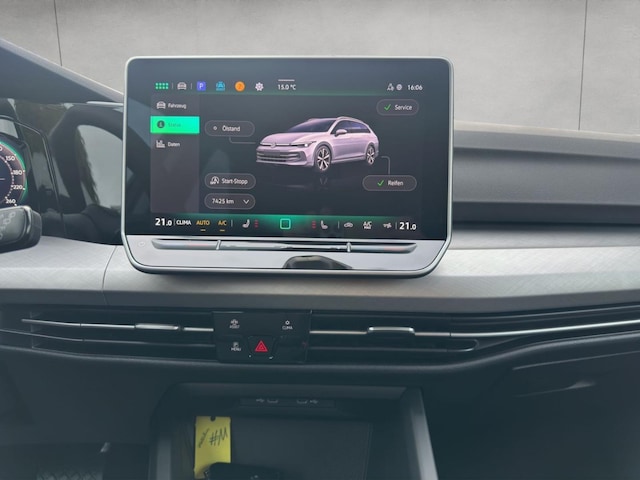 Volkswagen Golf 1.5 eTSI DSG Life Variant