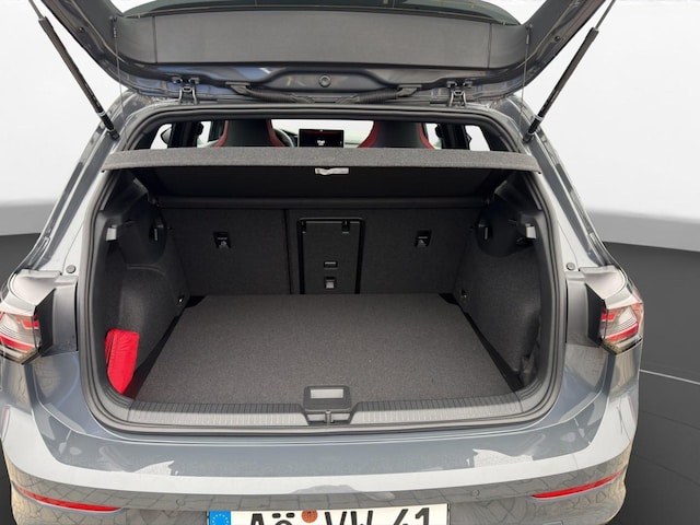 Volkswagen Golf 2.0 TSI DSG Golf VIII