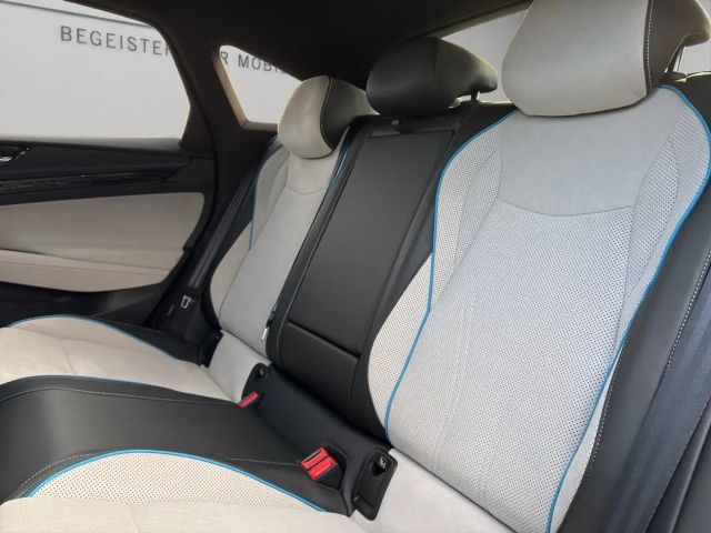 Volkswagen ID.7 IQ.Drive Pro