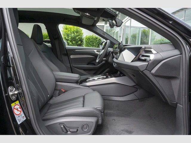 Audi A6 Avant Quattro S-Tronic