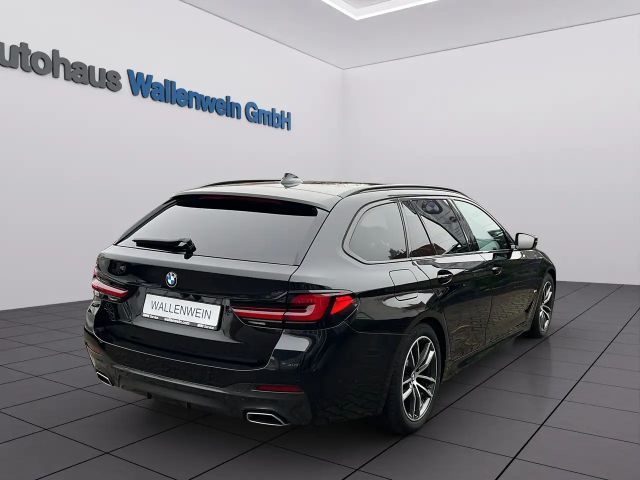 BMW 520 520d M-Sport Touring
