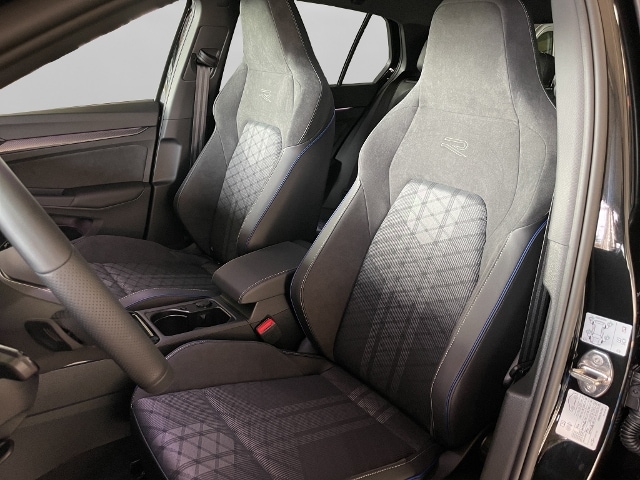 Volkswagen Golf 2.0 TDI DSG Golf VIII