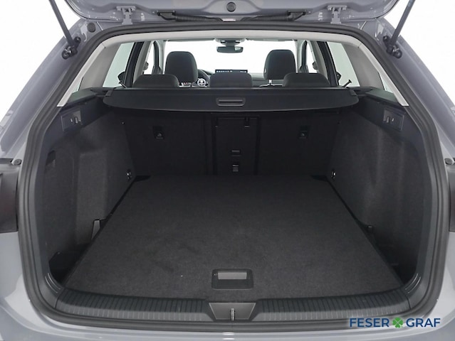 Volkswagen Golf 1.5 eTSI DSG Life Variant