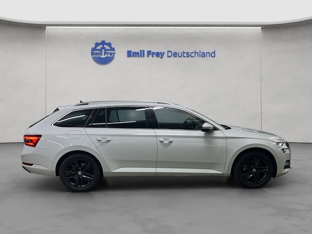 Skoda Superb 2.0 TDI Combi Style Style