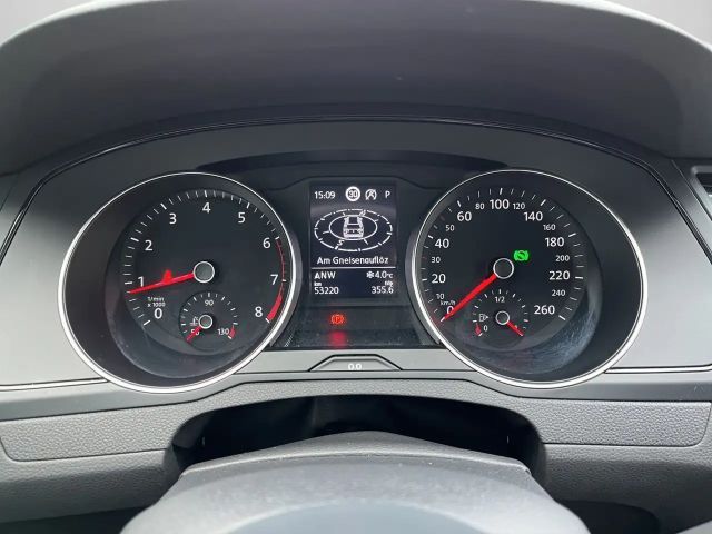 Volkswagen Passat 1.5 TSI DSG Variant