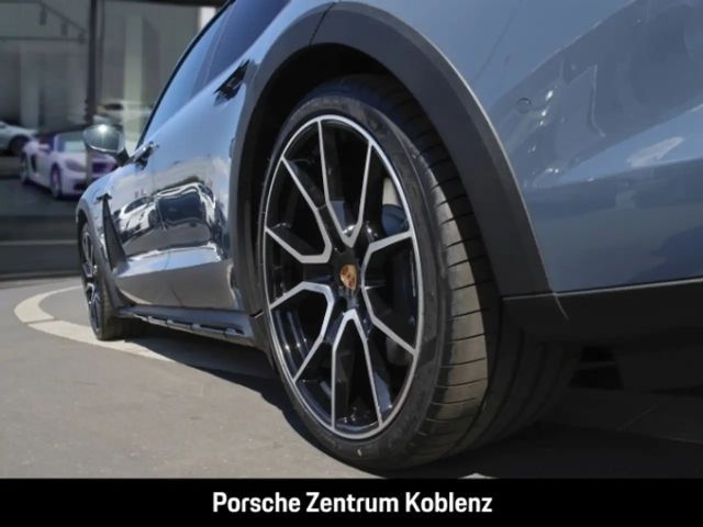 Porsche Taycan 4 Cross Turismo