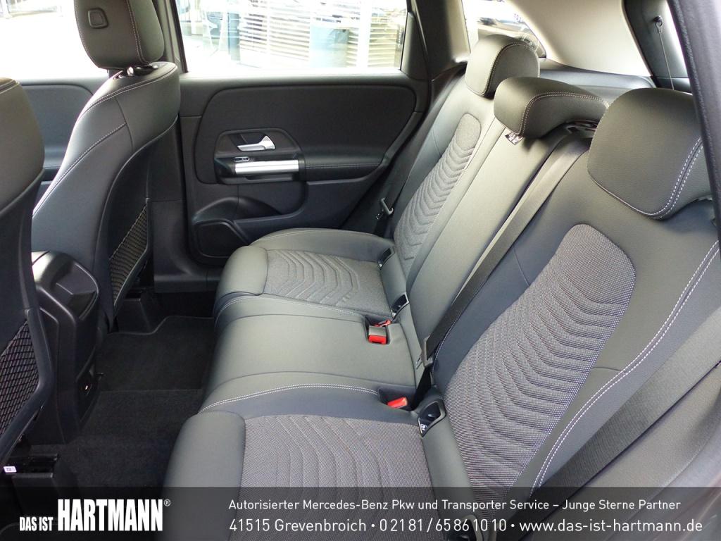 Mercedes-Benz B 200 Progressive Sedan