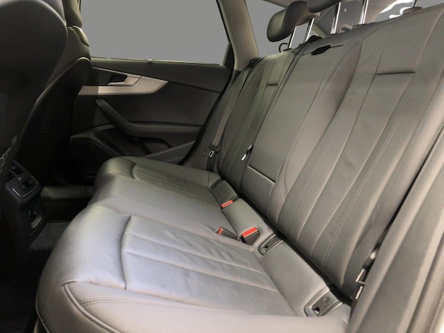 Audi A4 35 TDI Avant S-Line S-Tronic
