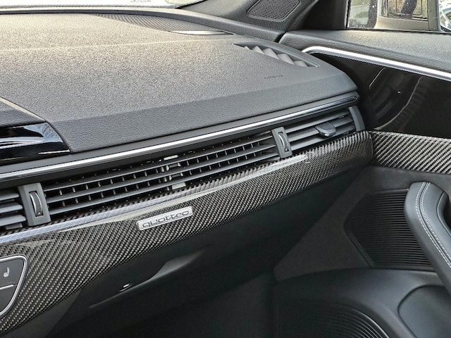 Audi RS4 Avant Quattro