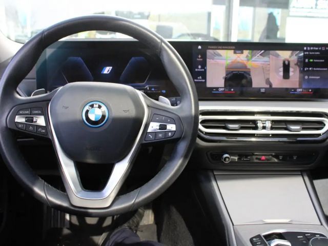 BMW 330 330e Touring