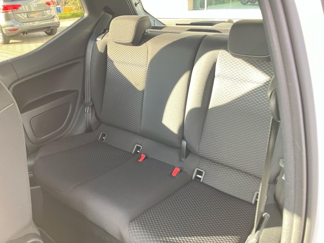 Volkswagen up! Active