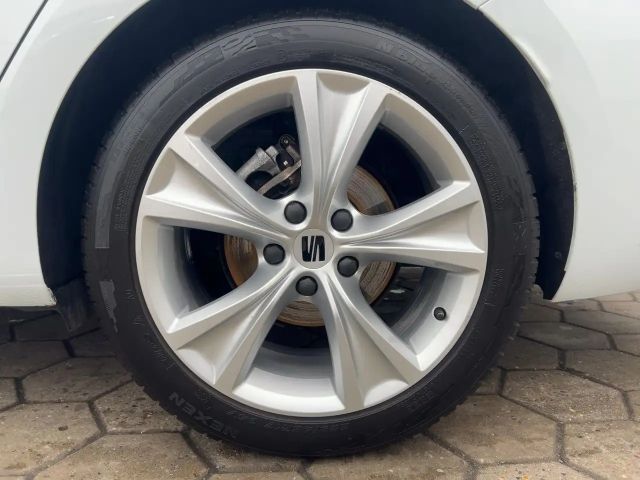 Seat Leon 1.5 eTSI DSG FR-lijn Sportstourer