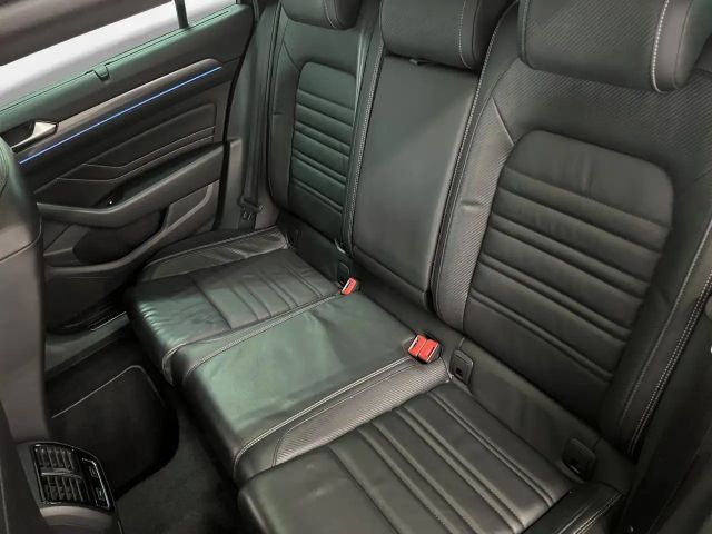 Volkswagen Passat 2.0 TSI R-Line Variant