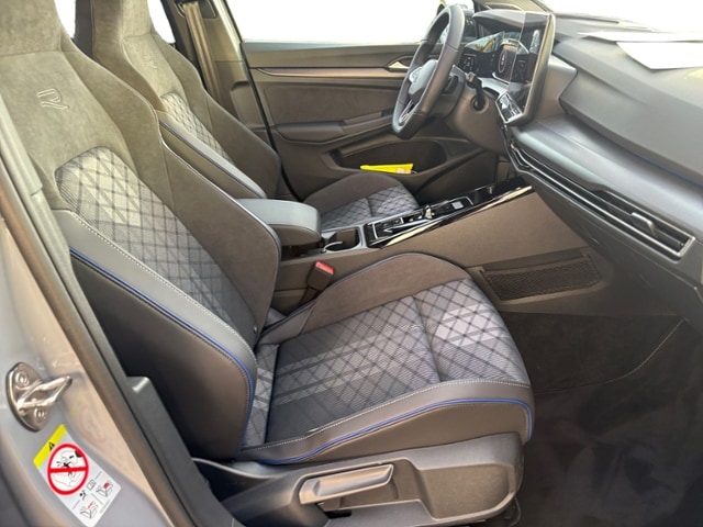 Volkswagen Golf 1.5 eTSI DSG Golf VIII