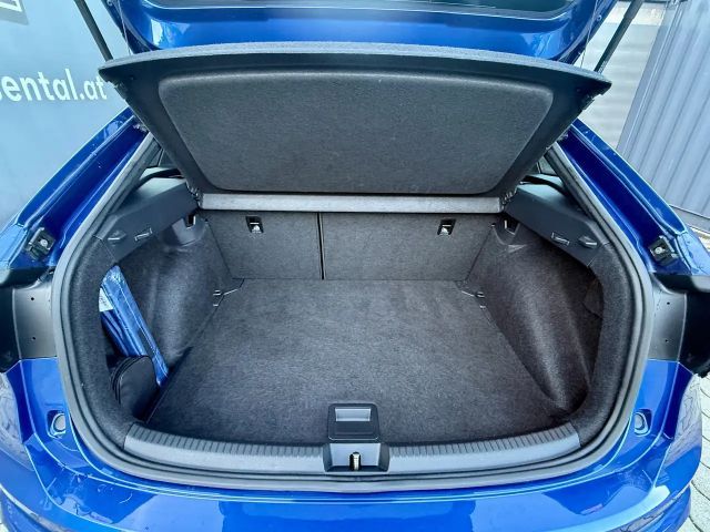 Volkswagen Taigo Life R-Line