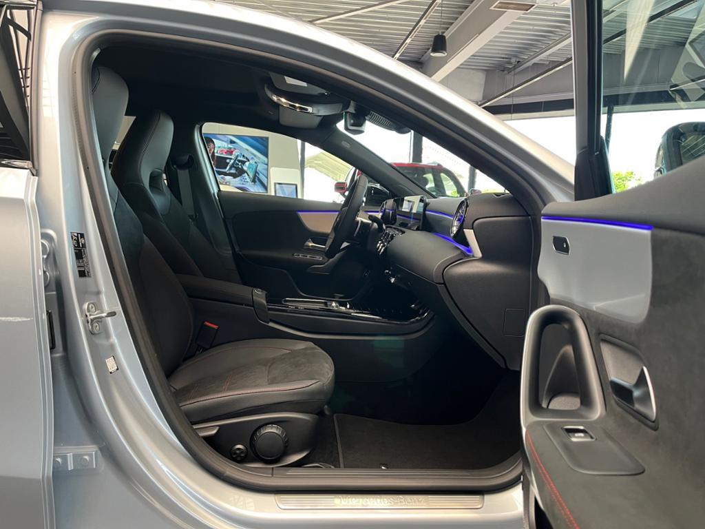 Mercedes-Benz A 250 A 250 e AMG Line