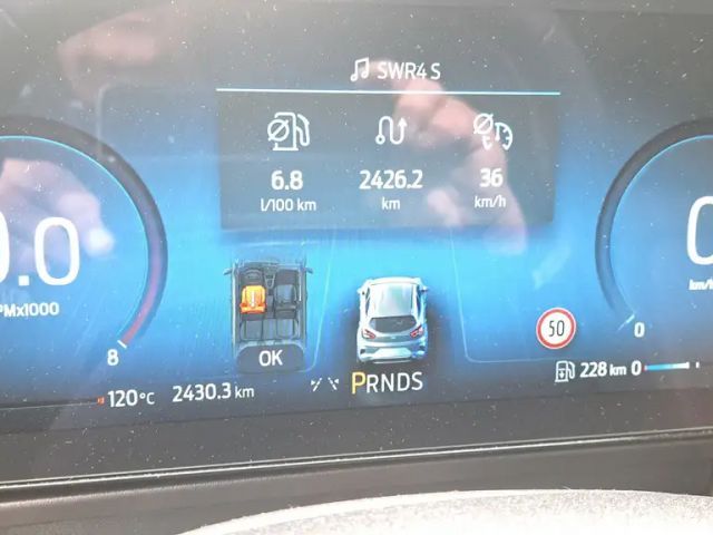 Ford Puma EcoBoost Titanium