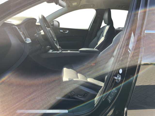 Volvo XC60 AWD Momentum