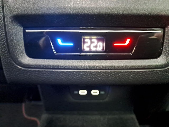 Volkswagen Golf 2.0 TSI GTI