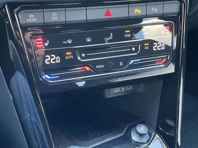 Volkswagen T-Roc DSG R-Line Style