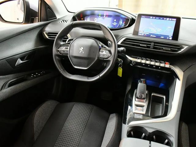 Peugeot 5008 Active Pack BlueHDi EAT8