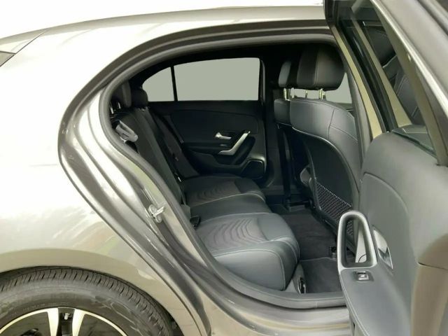 Mercedes-Benz A 180 Progressive