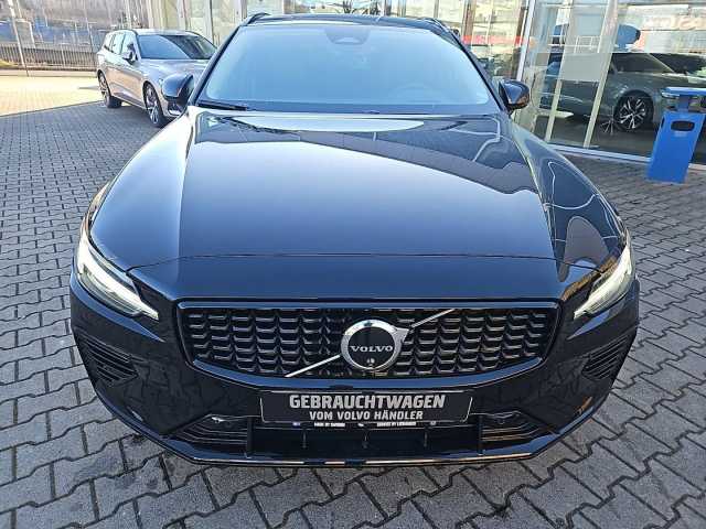 Volvo V60 AWD Dark Plus T6