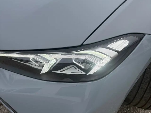 BMW 330 330i Touring xDrive