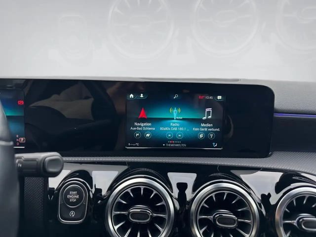 Mercedes-Benz A 180 A 180 d Progressive