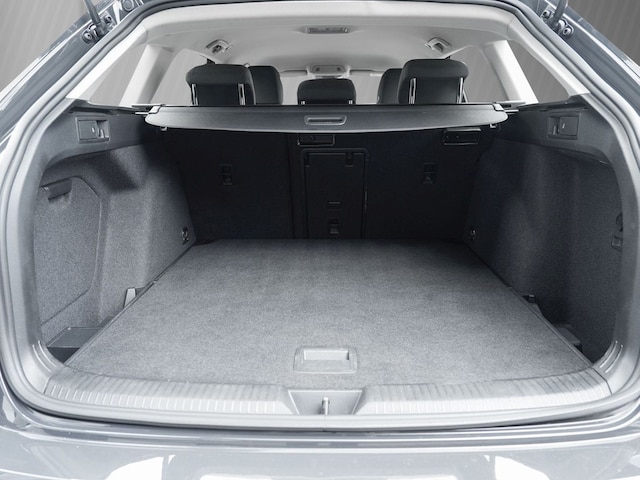 Volkswagen Golf DSG Golf VIII Life Variant