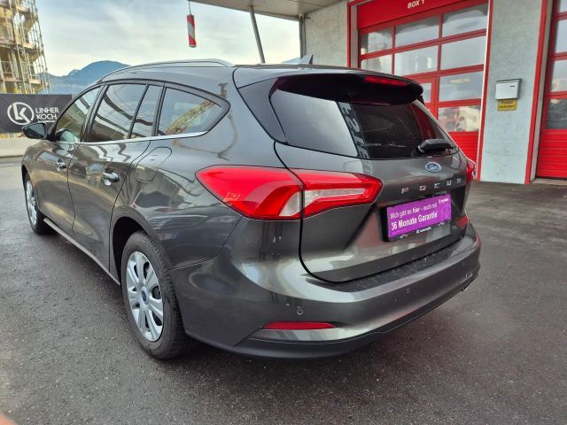 Ford Focus Cool & Connect