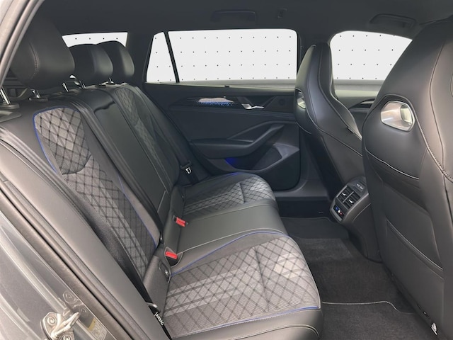 Volkswagen Passat 2.0 TDI DSG IQ.Drive R-Line