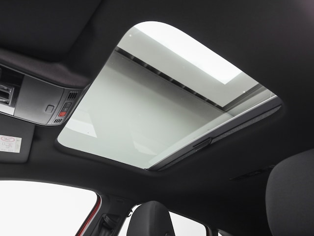 Volkswagen Taigo 1.0 TSI DSG R-Line