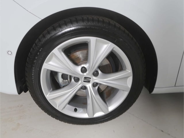 Seat Leon 1.5 eTSI FR-lijn Sportstourer