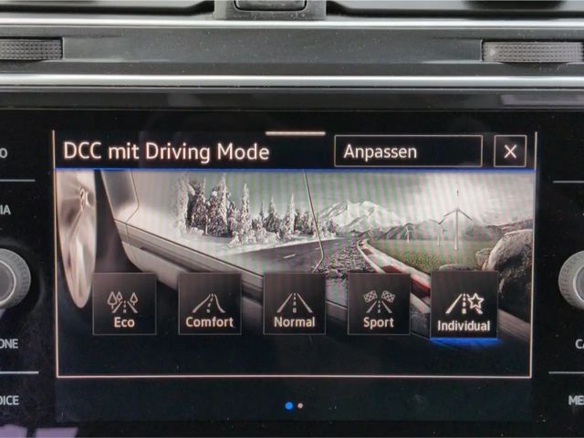 Volkswagen Tiguan IQ.Drive R-Line