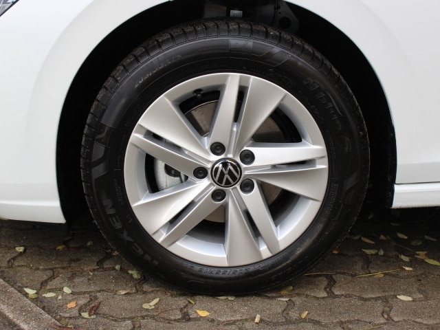 Volkswagen Golf 1.5 eTSI DSG Golf VIII Variant