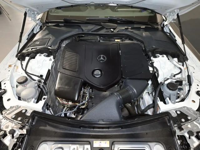 Mercedes-Benz CLE 200 4MATIC AMG Line